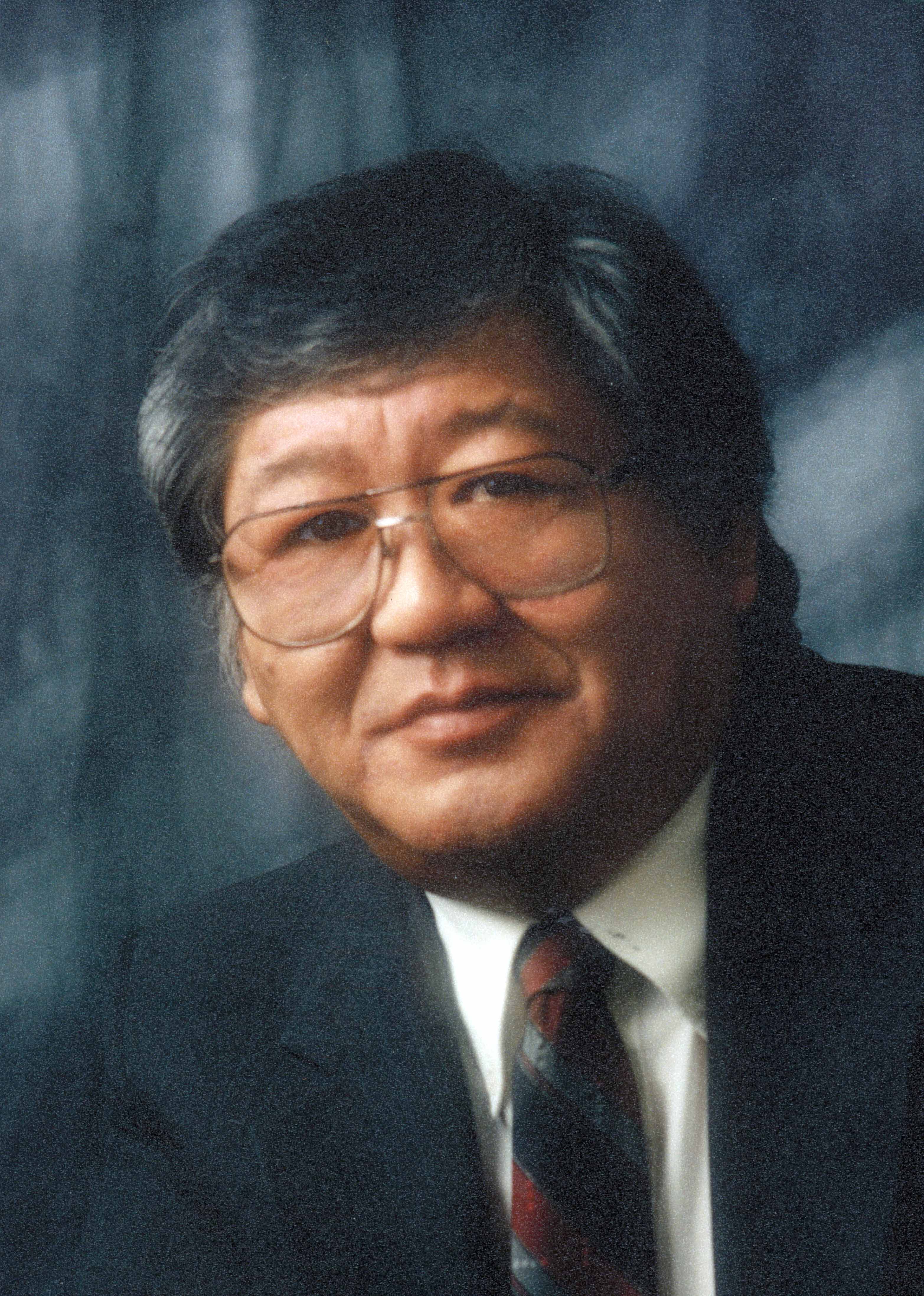 Ed  Uyesugi